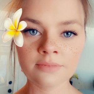 Meet your Posher, Michele